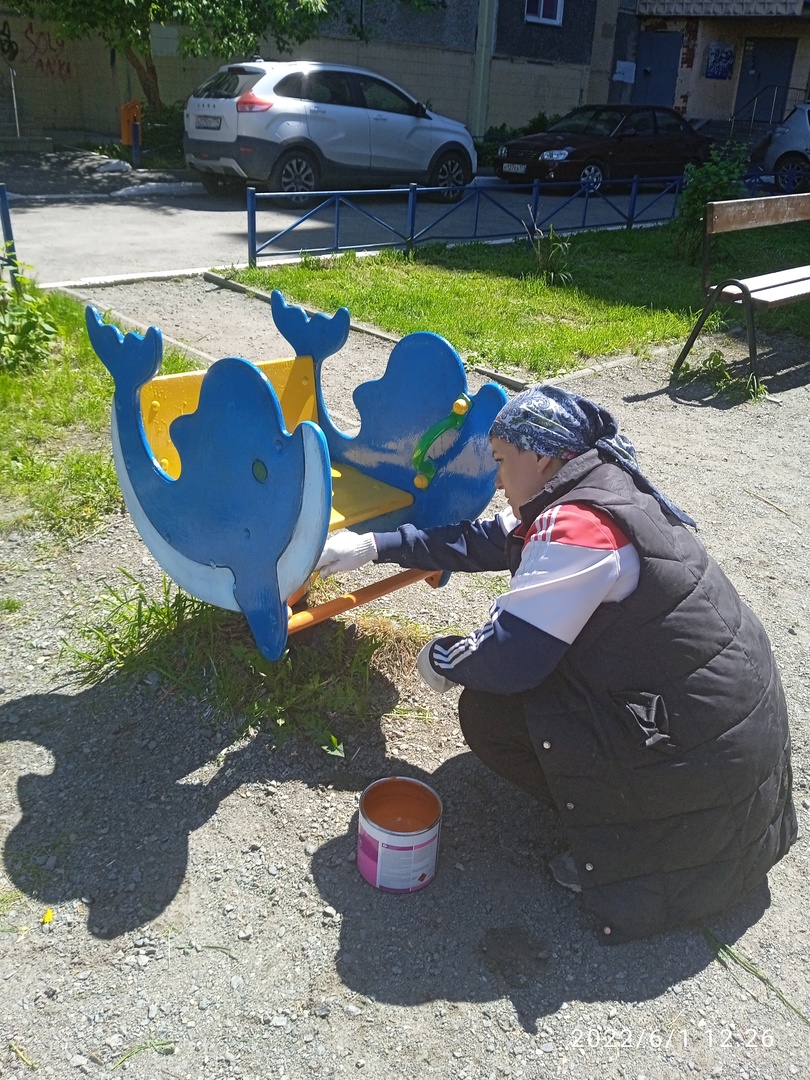 Покраска малых архитектурных форм и покос травы