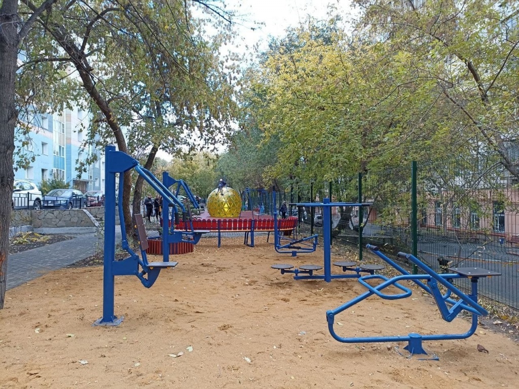 Работы по благоустройству дворовой территории