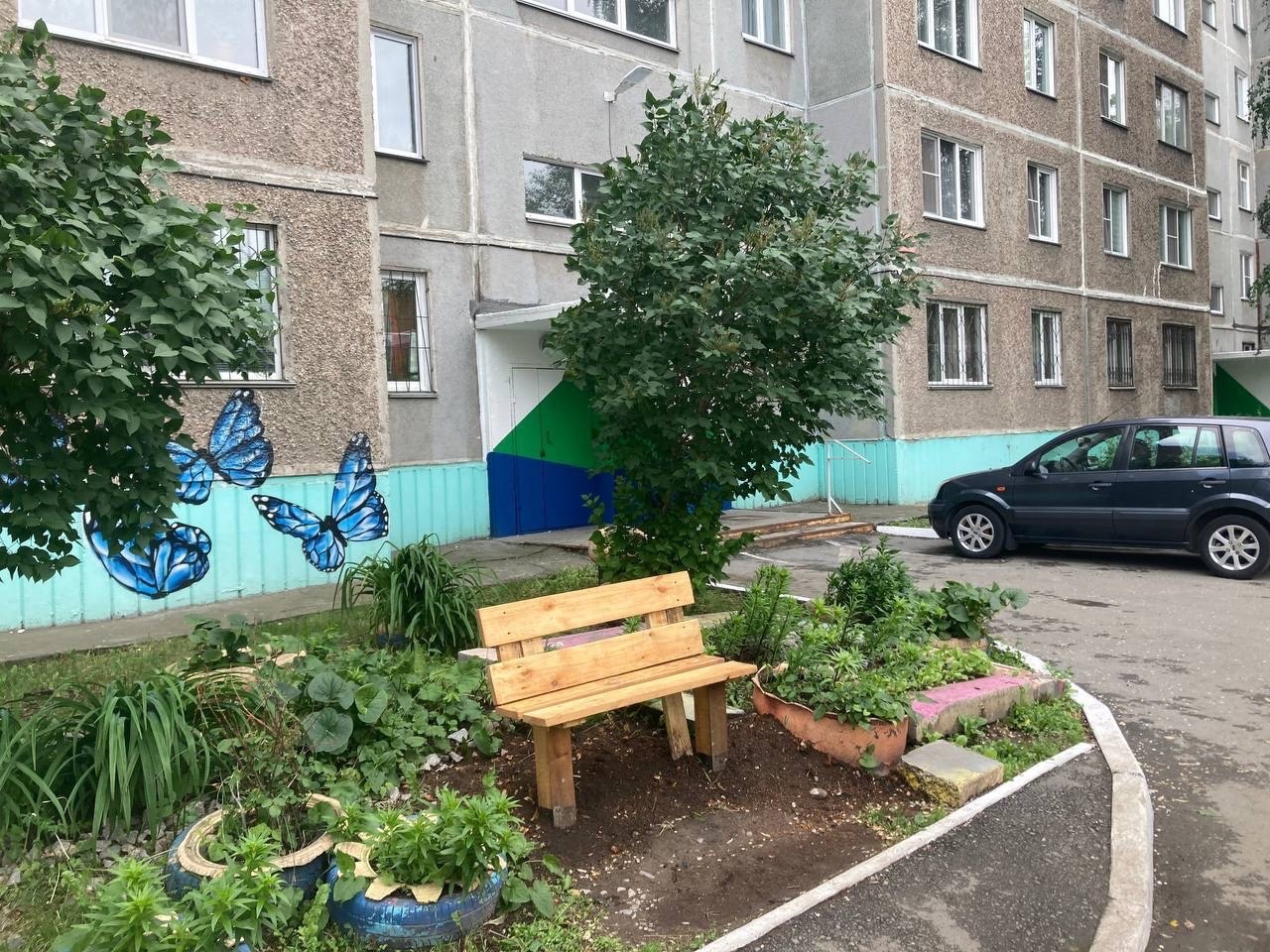 Дадим пару рекомендаций по благоустройству летнего палисадника!
1. Учитывайте солнечный свет. Некоторые растения боятся солнца...